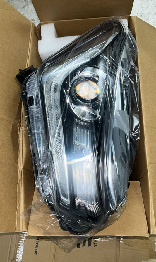 ISUZU Dmax Vcross 2017-19 Projector With DRL Headlight Headlamp | OEM Grade | Brand New