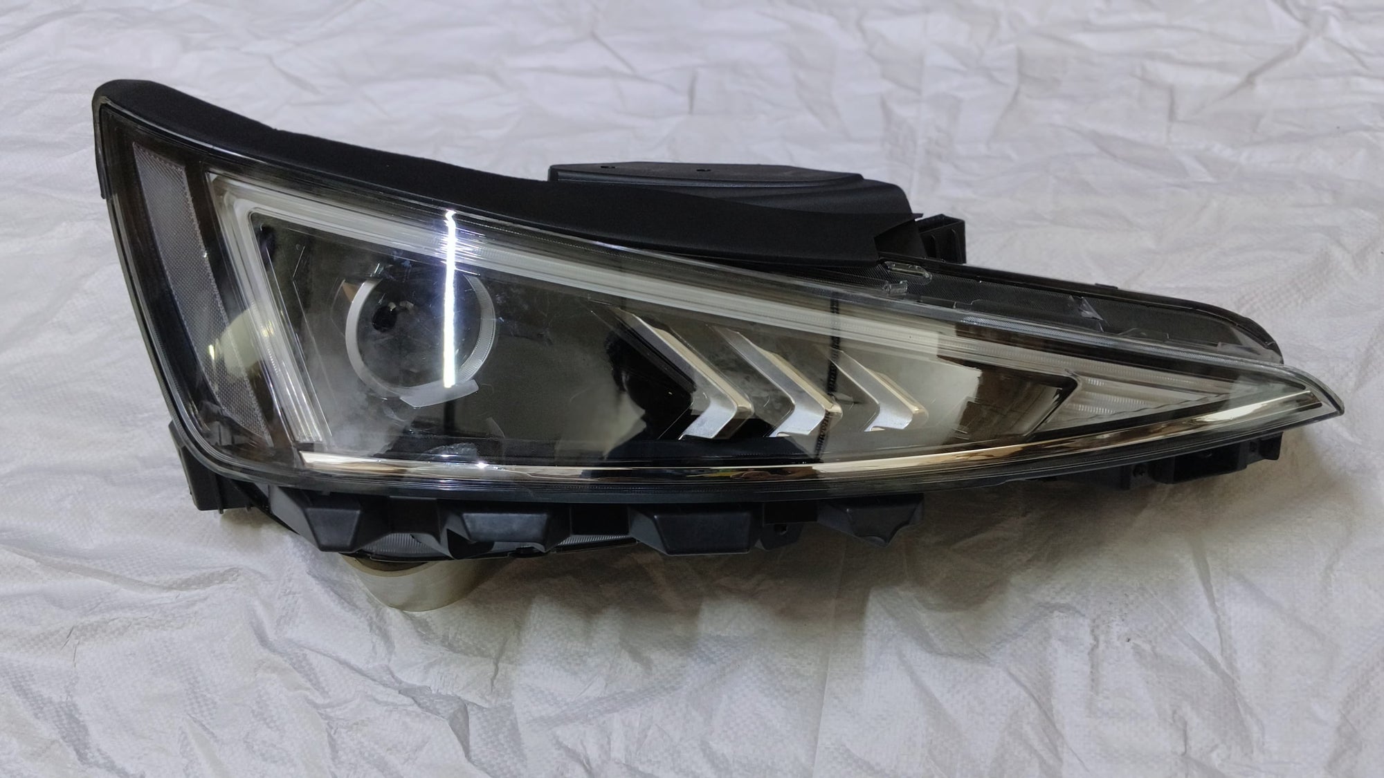 Hyundai Elantra 2018-2020 Headlight Headlamp | OEM Grade | Brand New