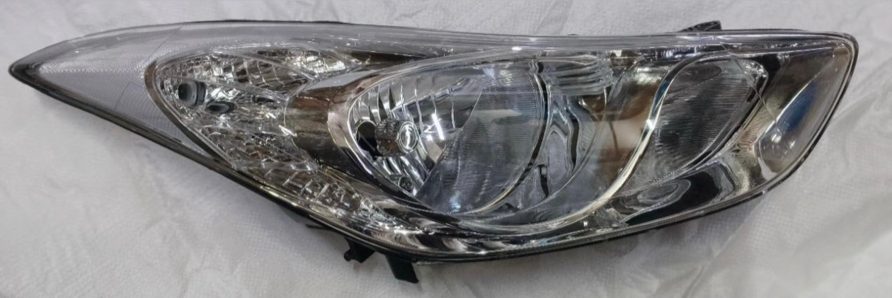 Hyundai Elantra Fluidic 2012-14 Headlight Headlamp | OEM Grade | Brand New
