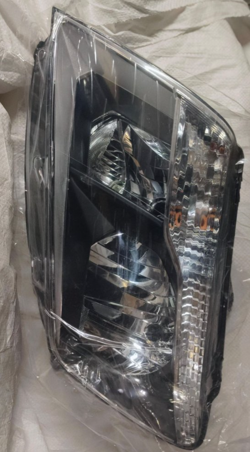 Nissan Terrano 6 PIN Headlight Headlamp | OEM Grade | Brand New